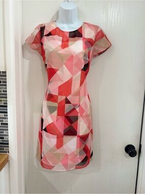 Vince Camuto Coral Pink Geometric Short Sleeve Dress